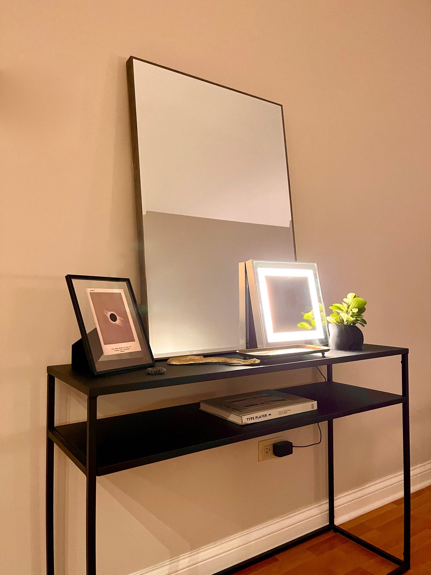Vanity Light Mirror